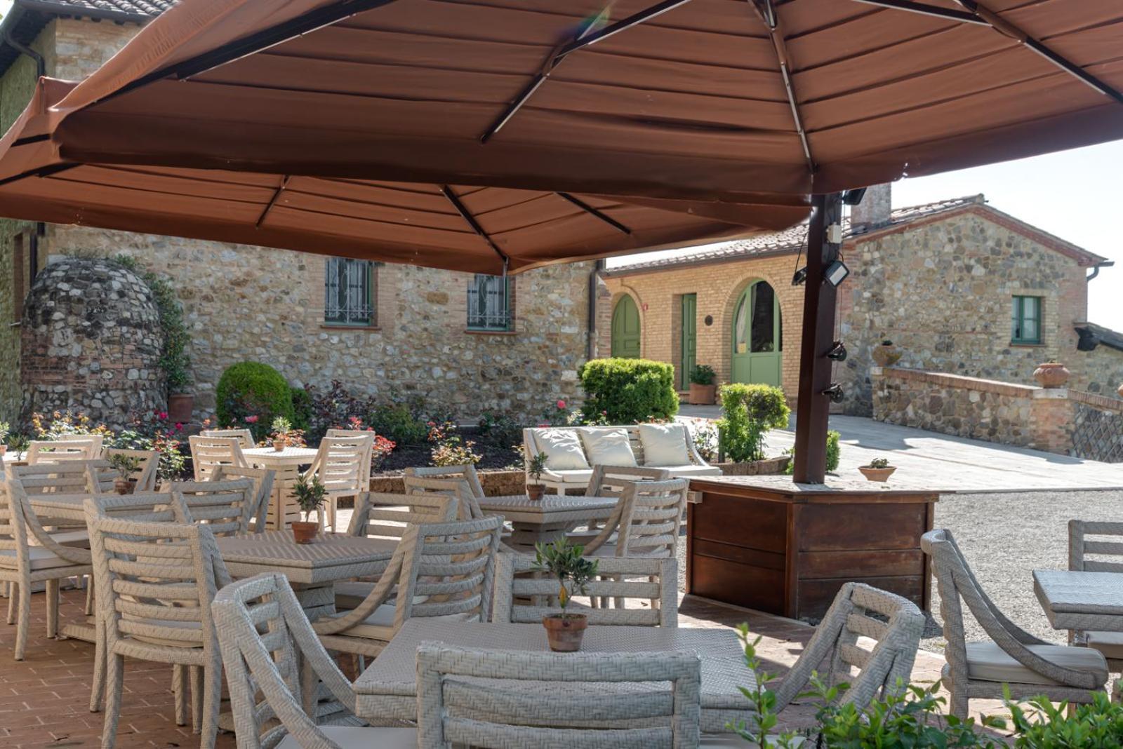 Villa Il Castagno Wine & Resort Siena Exterior foto