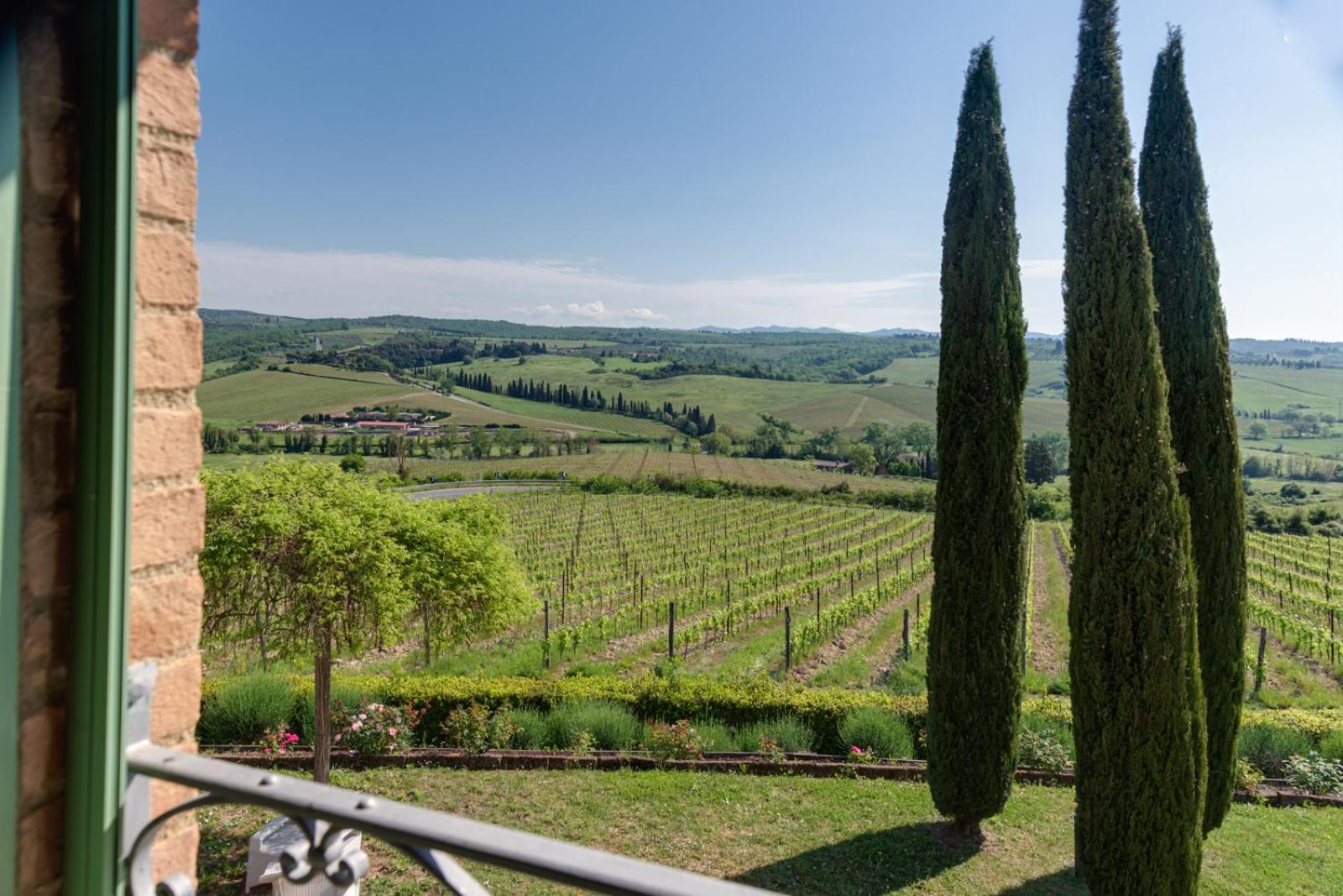 Villa Il Castagno Wine & Resort Siena Exterior foto