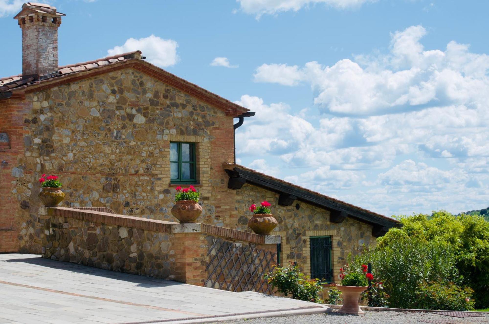 Villa Il Castagno Wine & Resort Siena Exterior foto